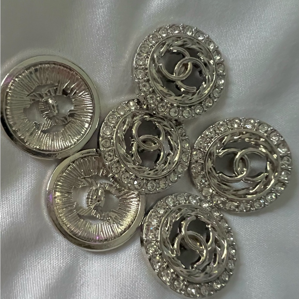 (Set of 6)-Logo only/25mm silver tone/faux clear stones..shank back/Pretty…
